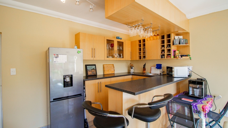 4 Bedroom Property for Sale in Island View Western Cape